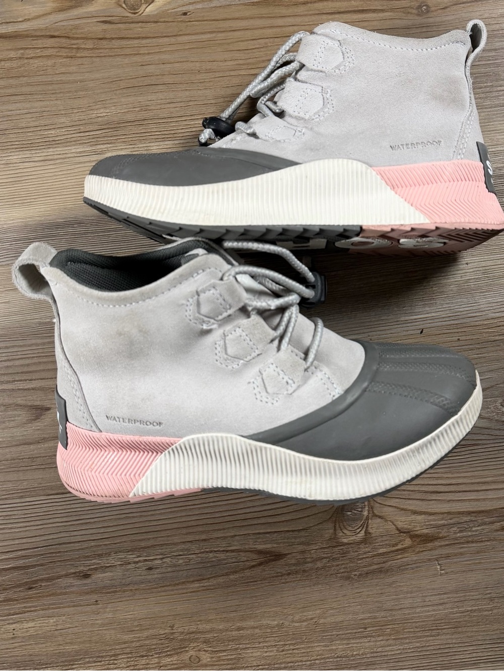 Girls Sorel Out 'N About Classic waterproof boots size 4